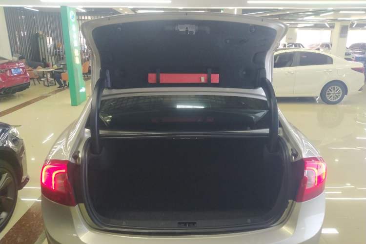 Used Volvo S60 2017 S60L T4 Smart Range Edition Trunk