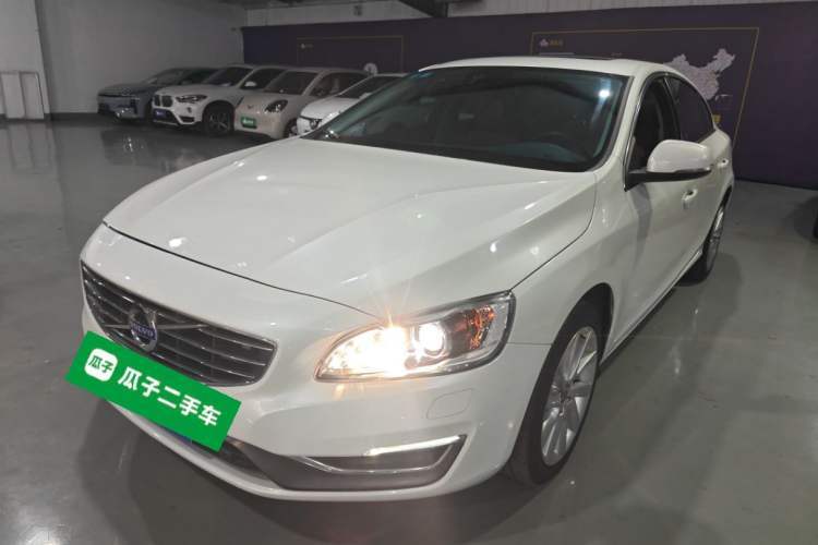 Used Volvo S60 2017 S60L T4 Smart Range Edition Guazi used car, China used car export, Used car for sale, Used cars, Cheapest cars for sale
