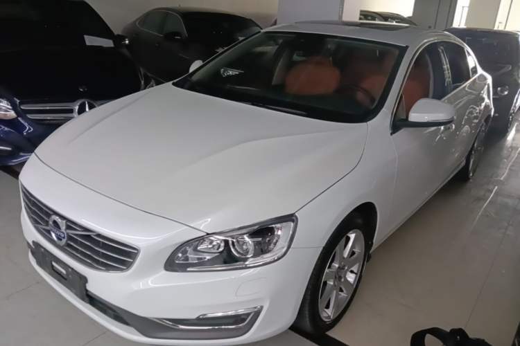 Used Volvo S60 2017 S60L T5 Intelligent Drive Edition Guazi used car, China used car export, Used car for sale, Used cars, Cheapest cars for sale