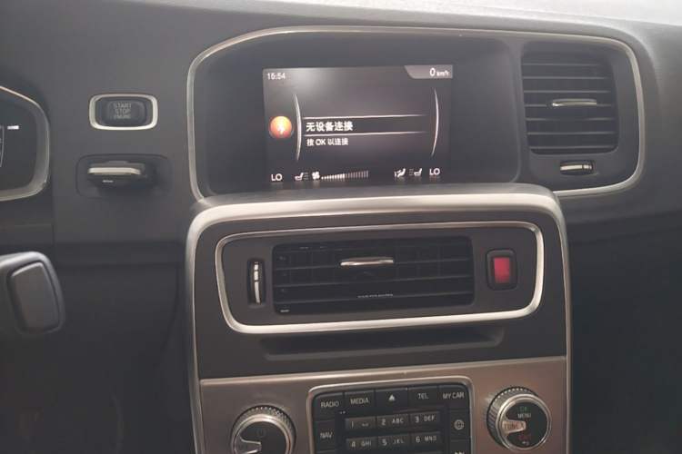 Used Volvo S60 2017 S60L T4 Smart Range Edition Audio And AC Panel