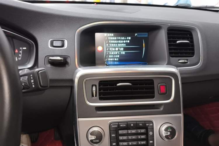 Used Volvo S60 2017 S60L T3 Smart Upgrade Edition Audio And AC Panel