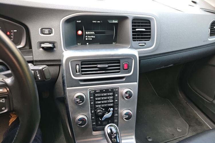 Used Volvo S60 2017 S60L T3 Smart Upgrade Edition Audio And AC Panel