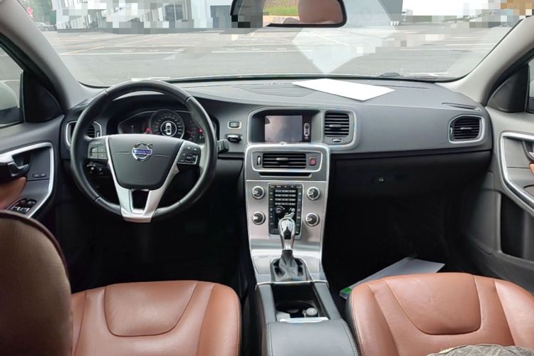 Used Volvo S60 2017 S60L T3 Smart Upgrade Edition Center Console