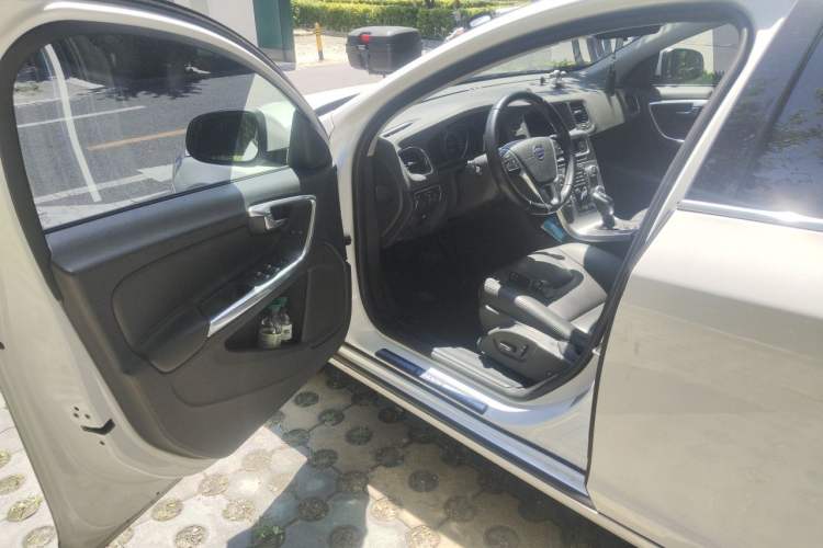 Used Volvo S60 2017 S60L T3 Smart Upgrade Edition Driver Seat