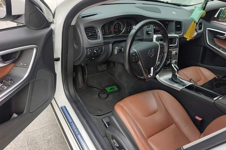 Used Volvo S60 2017 S60L T3 Smart Upgrade Edition Driver Seat