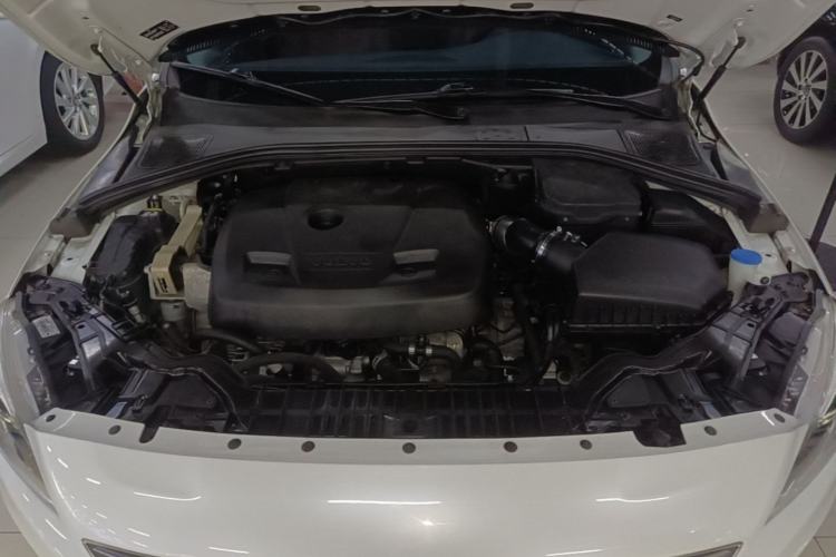 Used Volvo S60 2017 S60L T4 Smart Range Edition Engine Bay