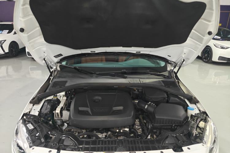 Used Volvo S60 2017 S60L T4 Smart Range Edition Engine Bay
