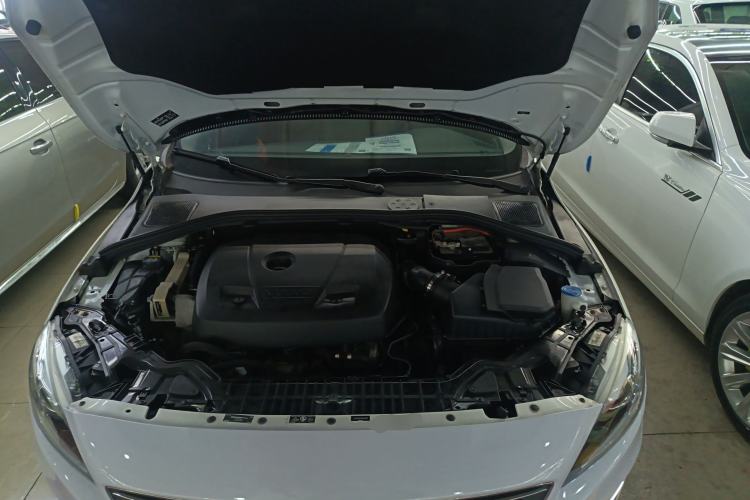 Used Volvo S60 2017 S60L T3 Smart Upgrade Edition Engine Bay