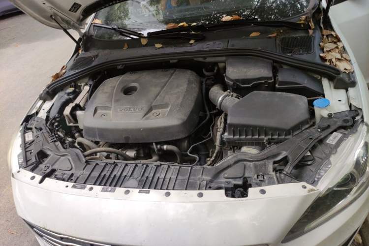 Used Volvo S60 2017 S60L T3 Smart Upgrade Edition Engine Bay