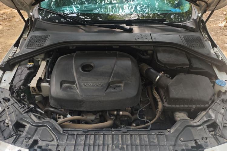 Used Volvo S60 2017 S60L T4 Smart Range Edition Engine Bay