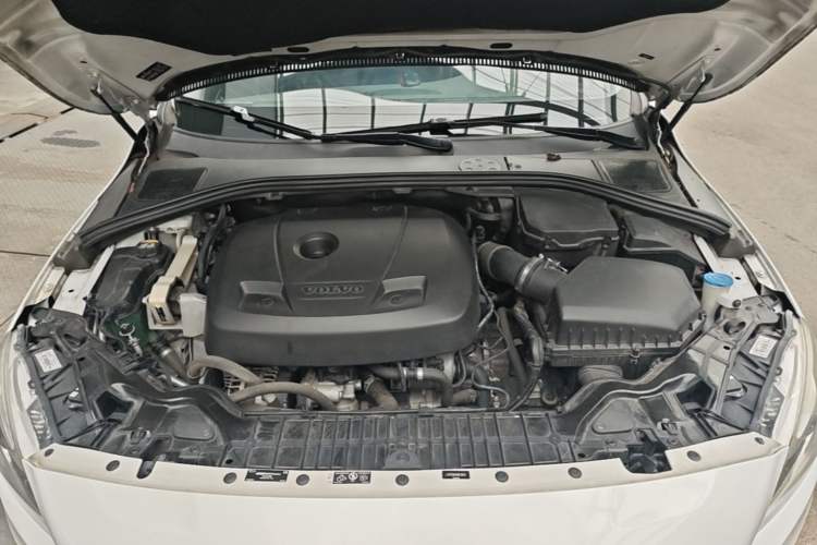 Used Volvo S60 2017 S60L T3 Smart Upgrade Edition Engine Bay