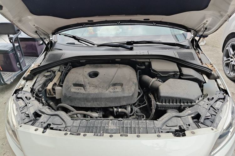 Used Volvo S60 2017 S60L T3 Smart Upgrade Edition Engine Bay