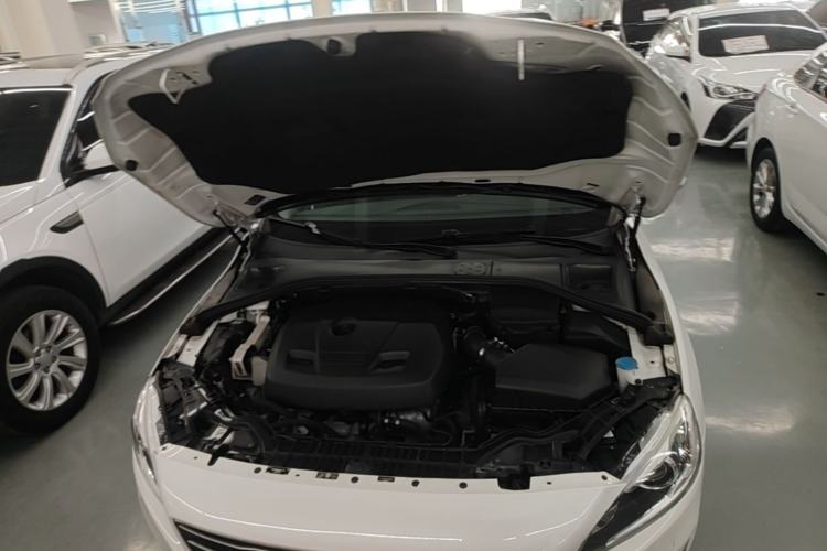 Used Volvo S60 2017 S60L T5 Intelligent Drive Edition Engine Bay