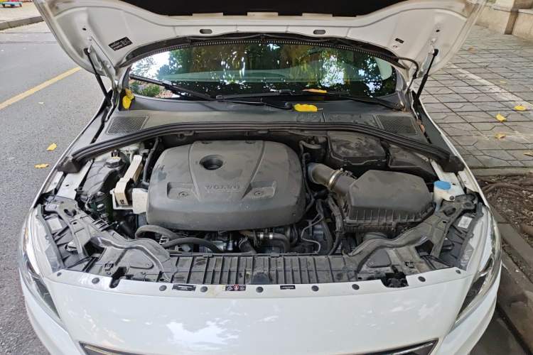 Used Volvo S60 2017 S60L T3 Smart Upgrade Edition Engine Bay