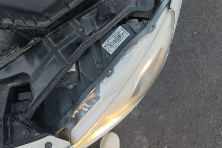 Used Volvo S60 2017 S60L T5 Intelligent Drive Edition Engine Bay Left