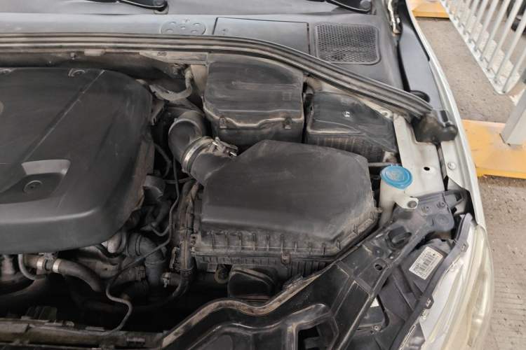 Used Volvo S60 2017 S60L T4 Smart Range Edition Engine Bay Left