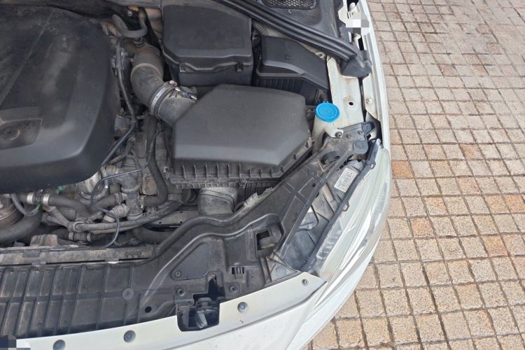 Used Volvo S60 2017 S60L T3 Smart Upgrade Edition Engine Bay Left