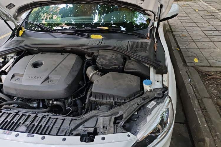 Used Volvo S60 2017 S60L T3 Smart Upgrade Edition Engine Bay Left