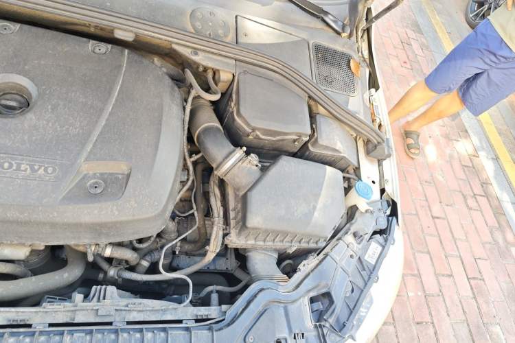 Used Volvo S60 2017 S60L T3 Smart Upgrade Edition Engine Bay Left