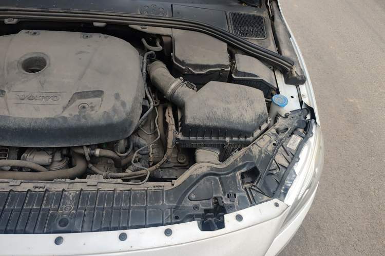 Used Volvo S60 2017 S60L T3 Smart Upgrade Edition Engine Bay Left