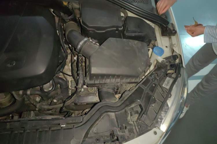 Used Volvo S60 2017 S60L T3 Smart Upgrade Edition Engine Bay Left