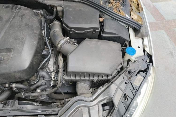 Used Volvo S60 2017 S60L T3 Smart Drive Edition Engine Bay Left