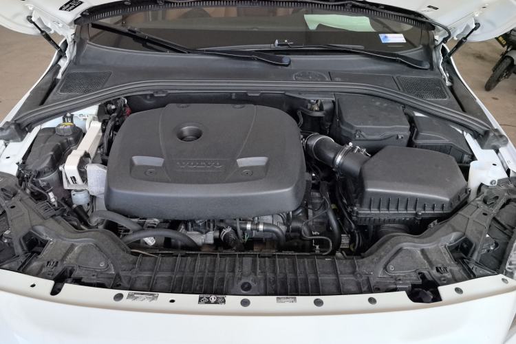 Used Volvo S60 2017 S60L T4 Smart Range Edition Engine Bay