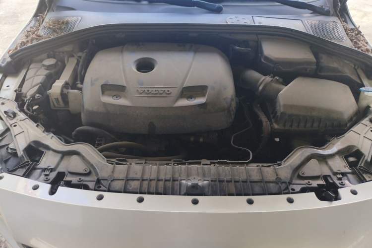 Used Volvo S60 2017 S60L T4 Smart Range Edition Engine Bay