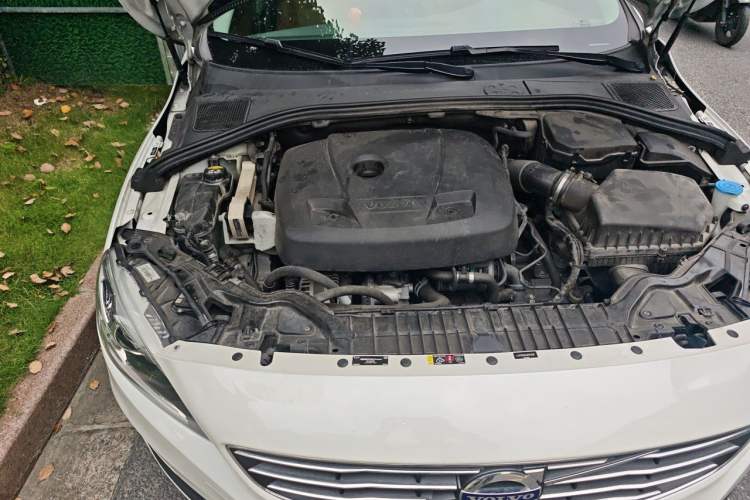 Used Volvo S60 2017 S60L T3 Smart Upgrade Edition Engine Bay Right