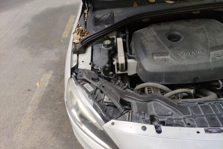 Used Volvo S60 2017 S60L T3 Smart Upgrade Edition Engine Bay Right