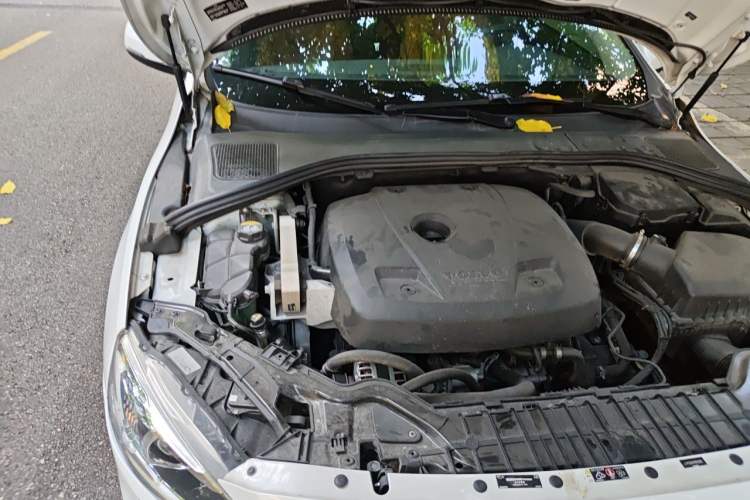 Used Volvo S60 2017 S60L T3 Smart Upgrade Edition Engine Bay Right