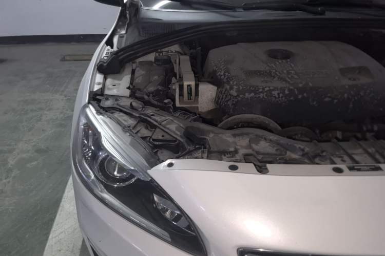 Used Volvo S60 2017 S60L T3 Smart Upgrade Edition Engine Bay Right