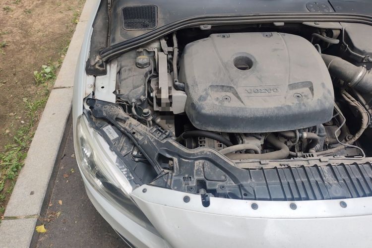 Used Volvo S60 2017 S60L T3 Smart Upgrade Edition Engine Bay Right