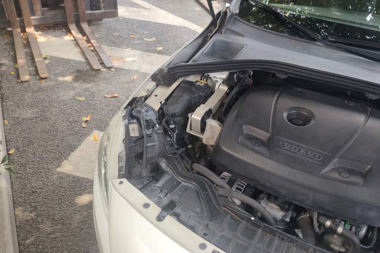 Used Volvo S60 2017 S60L T3 Smart Drive Edition Engine Bay Right