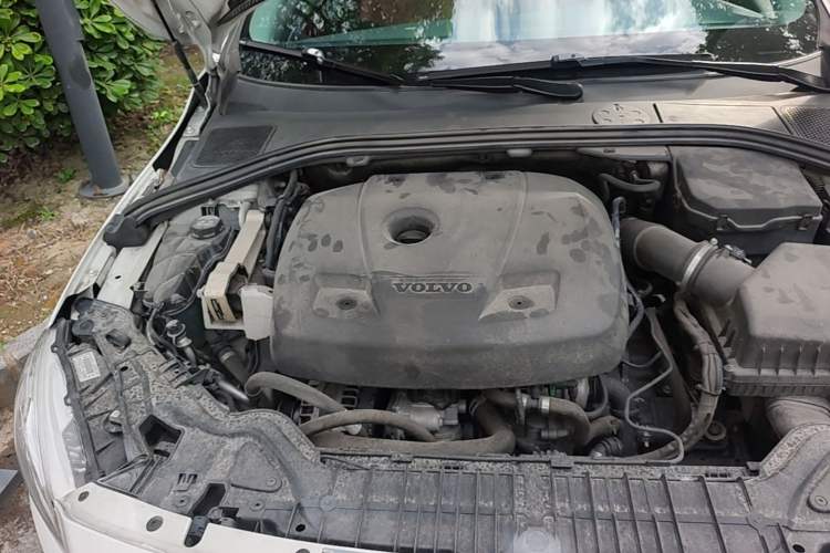 Used Volvo S60 2017 S60L T3 Smart Upgrade Edition Engine Bay Right