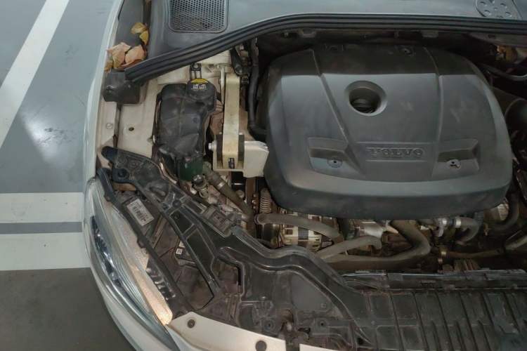 Used Volvo S60 2017 S60L T3 Smart Upgrade Edition Engine Bay Right