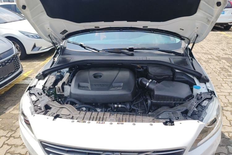 Used Volvo S60 2017 S60L T3 Smart Upgrade Edition Engine Bay