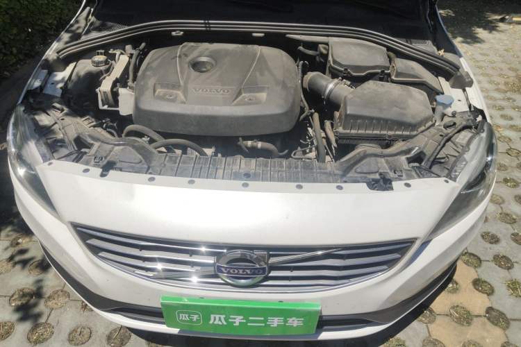 Used Volvo S60 2017 S60L T3 Smart Upgrade Edition Engine Bay