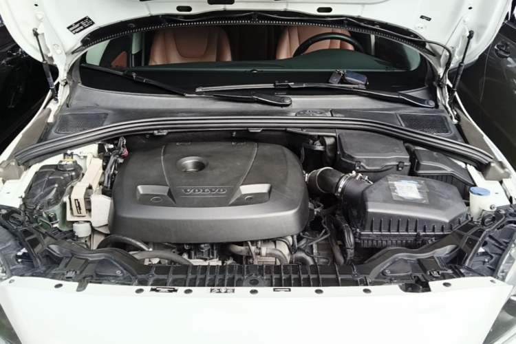 Used Volvo S60 2017 S60L T4 Smart Range Edition Engine Bay
