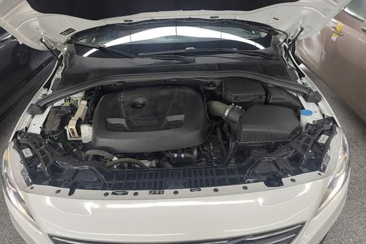 Used Volvo S60 2017 S60L T3 Smart Upgrade Edition Engine Bay
