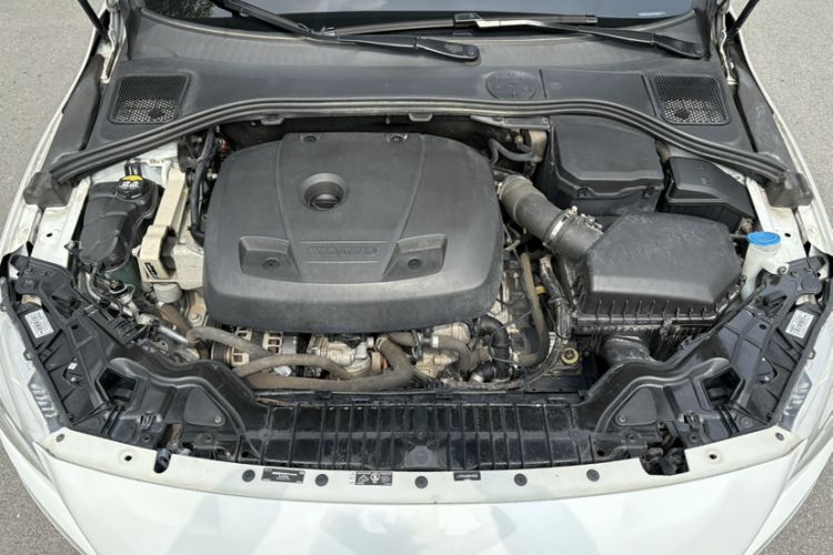 Used Volvo S60 2017 S60L T4 Smart Range Edition Engine Bay