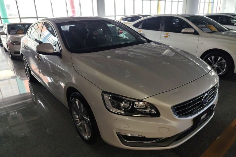 Used Volvo S60 2017 S60L T4 Smart Range Edition Exterior 1