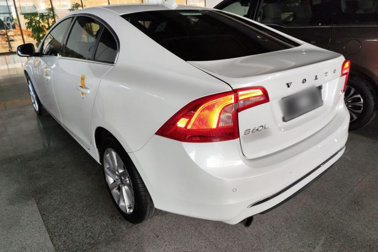 Used Volvo S60 2017 S60L T4 Smart Range Edition Exterior 2