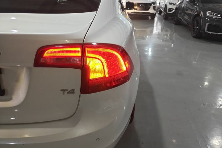 Used Volvo S60 2017 S60L T4 Smart Range Edition Exterior 3