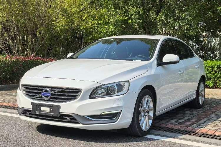 Used Volvo S60 2017 S60L T4 Smart Range Edition Exterior 3