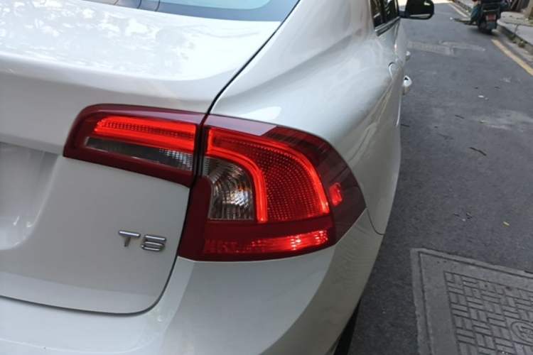 Used Volvo S60 2017 S60L T5 Intelligent Drive Edition Exterior 3