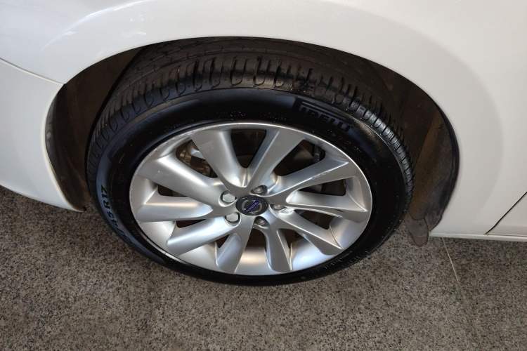 Used Volvo S60 2017 S60L T4 Smart Range Edition Exterior 4