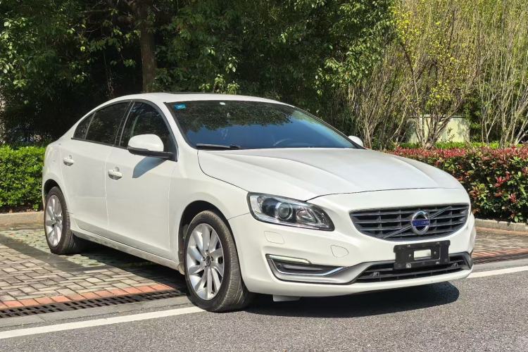 Used Volvo S60 2017 S60L T4 Smart Range Edition Exterior 5