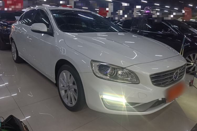 Used Volvo S60 2017 S60L T4 Smart Range Edition Front Right 45 Deg