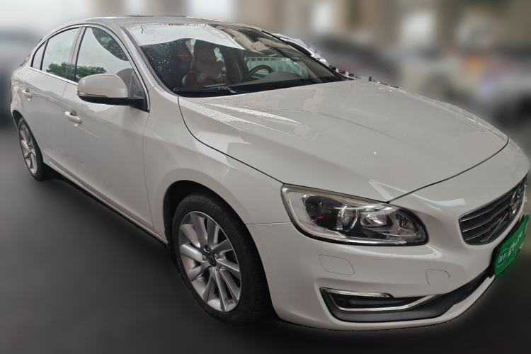 Used Volvo S60 2017 S60L T4 Smart Range Edition Front Right 45 Deg